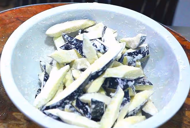 建議中老年人：少吃豬肉，多吃這幾種食物，價格不貴，營養又解饞