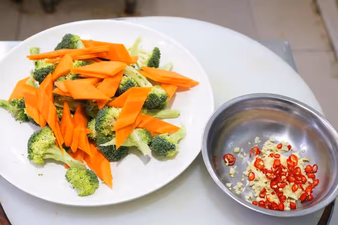 想「補腦」，別光吃核桃，推薦6種食物，富含DHA，常吃全家都受益