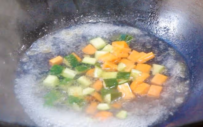 想「補腦」，別光吃核桃，推薦6種食物，富含DHA，常吃全家都受益
