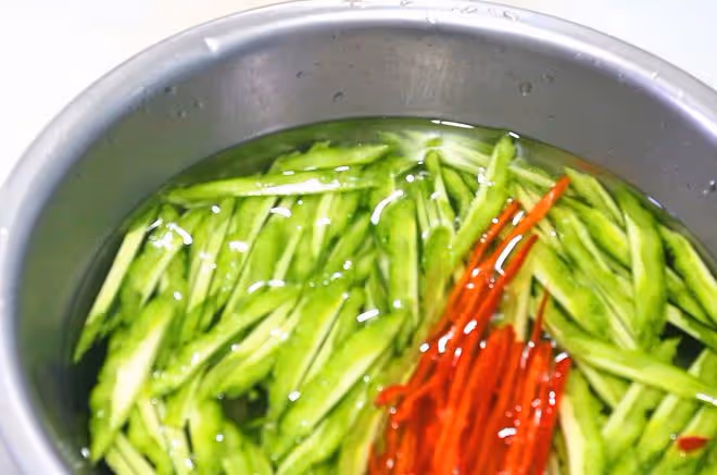 老話：「夏天吃苦，勝似進補」，建議多吃4種苦味菜，越吃越健康