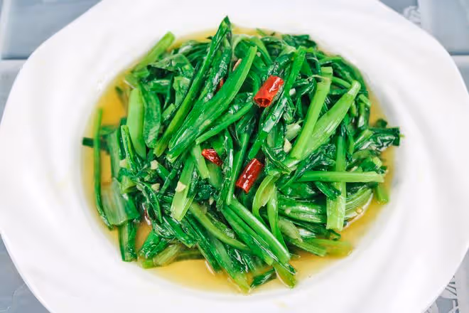 老話：「夏天吃苦，勝似進補」，建議多吃4種苦味菜，越吃越健康