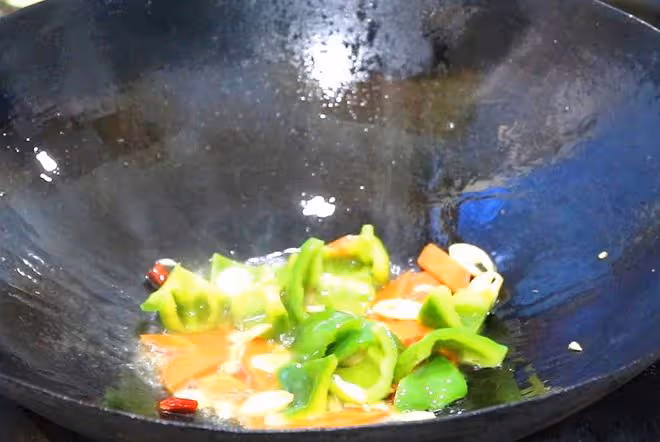 老話：「夏天吃苦，勝似進補」，建議多吃4種苦味菜，越吃越健康