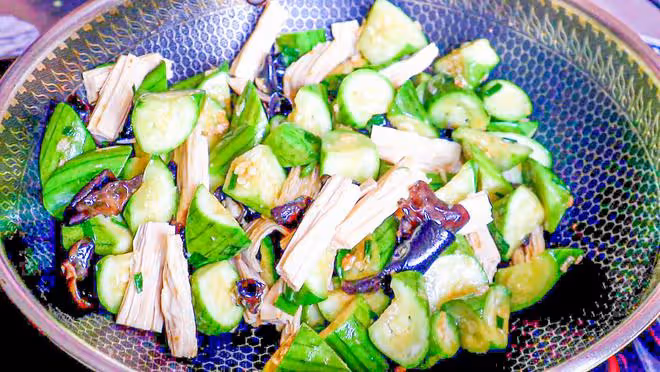 夏季天熱沒胃口，試試這5道家常菜，鮮嫩又營養，花錢少吃得好