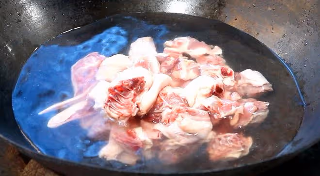 年齡越大，越要多吃肉？建議50歲後，多吃4種肉，精力充沛腿腳好