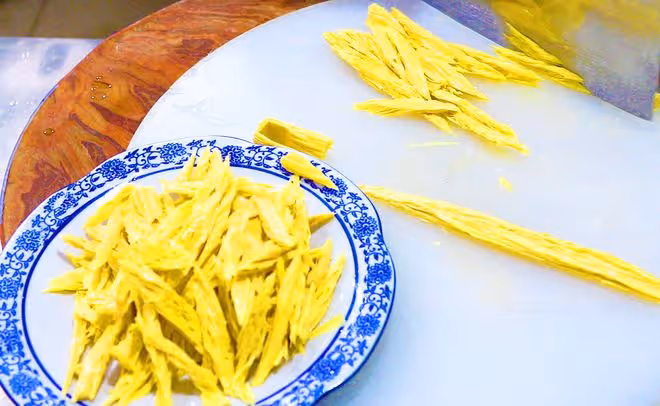 老酒鬼都愛吃的5道下酒菜，道道都好吃，待客不愁，喝酒夠勁兒