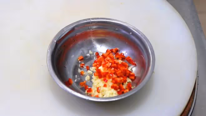 老酒鬼都愛吃的5道下酒菜，道道都好吃，待客不愁，喝酒夠勁兒