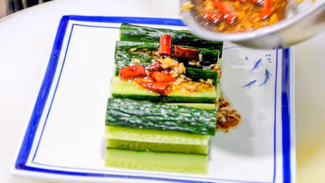 夏天，大魚大肉太膩，試試這「4菜2湯」！清爽不膩，常吃不上火