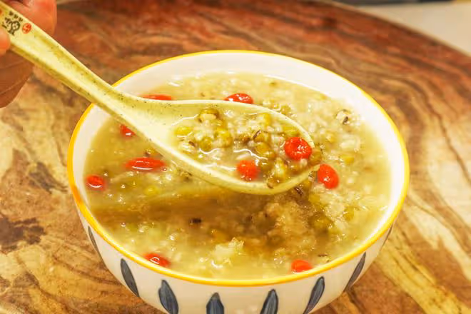 夏天，大魚大肉太膩，試試這「4菜2湯」！清爽不膩，常吃不上火