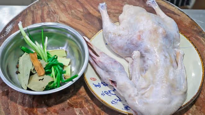 5月「九毒日」，中老年人記得「吃3寶，忌3事」，清涼解暑過夏天
