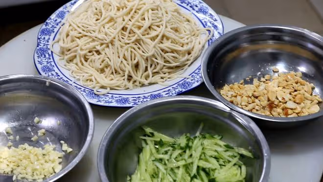 二月二龍抬頭，牢記：1不洗，2不碰，吃3樣，4不出，寓意接福納財