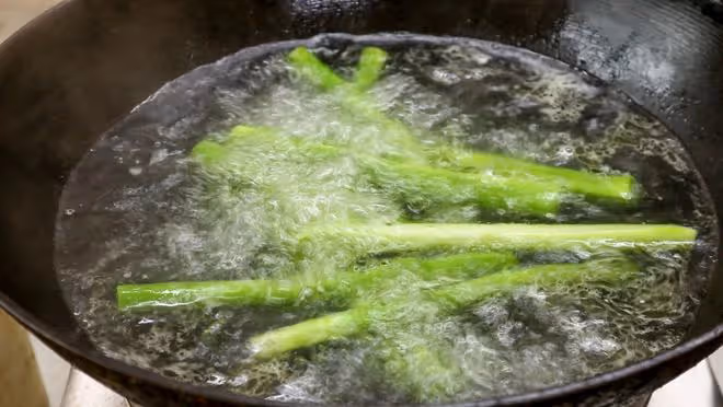 建議中老年人：日子別太節儉，這5種食物該吃就吃，千萬別心疼錢