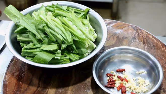 建議中老年人：日子別太節儉，這5種食物該吃就吃，千萬別心疼錢