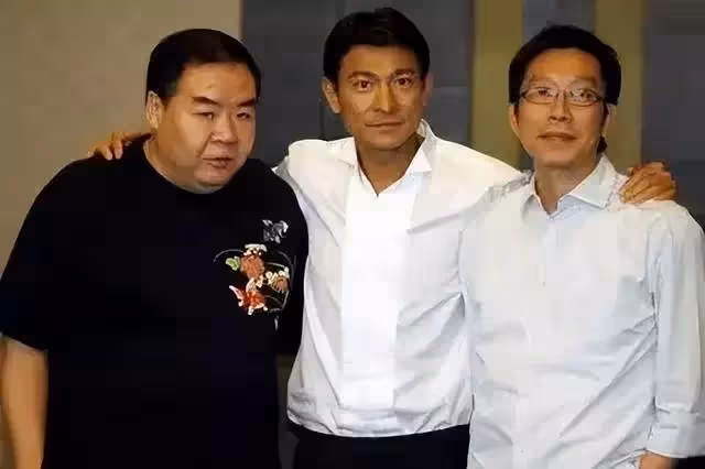 1997年劉德華認祖歸宗，而親姐姐一貧如洗，他卻對此「不為所動」