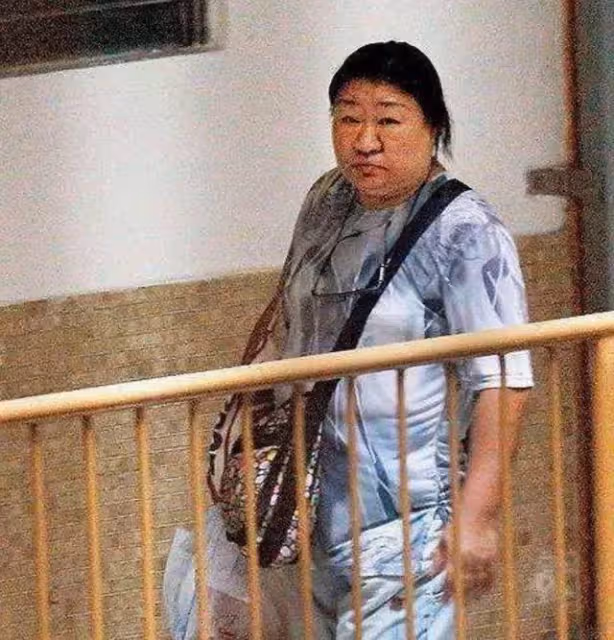 1997年劉德華認祖歸宗,而親姐姐一貧如洗,他卻對此「不為所動」