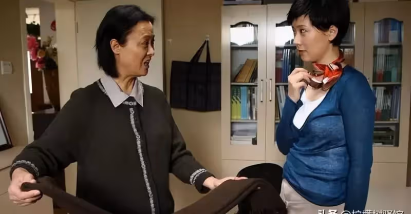 丈夫命妻子辭職：我們3兄妹決定讓你伺候媽，辭職報告幫你寫好了
