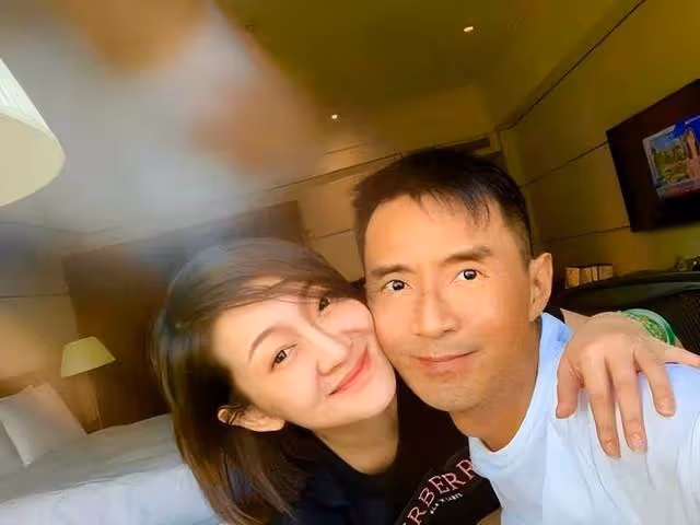 著名港星遭醉酒妻子拍片痛斥!被指在家騙吃騙喝,未給其一個婚禮