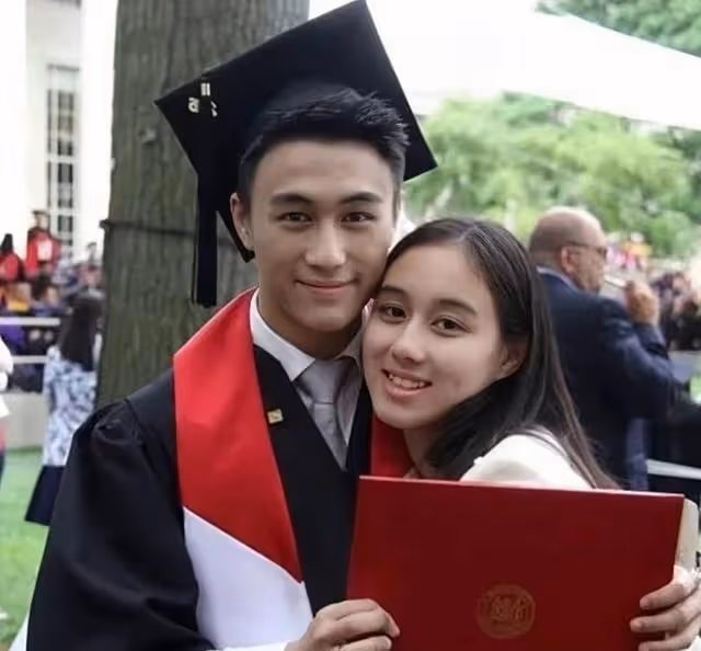 賭王女兒從清華大學碩士畢業!美貌與智慧並重,網友:去參加港姐