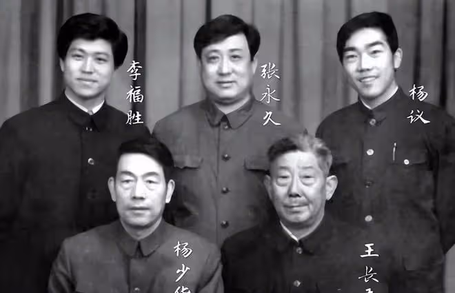 51歲演員李崇霄離世!回看2022年,還有10位名人離世,個個可惜