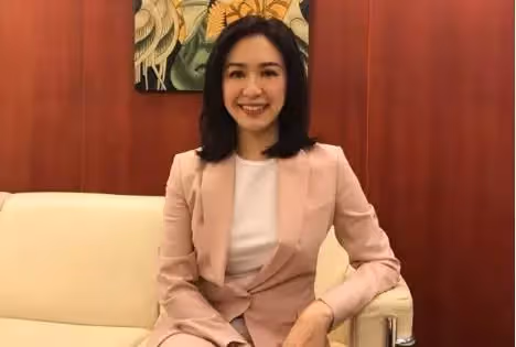 蔡依珊「名門出身留美多年」卻甘當10年全職媽，如今創業笑曝「管員工就像管老公」人妻全點頭：寶媽再成事業女強人