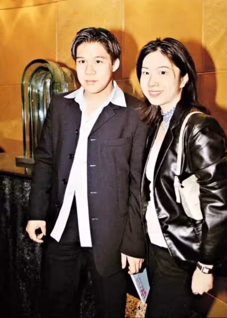 霍啟剛:各種糾纏才纏來一個老婆,全家人把她當成寶