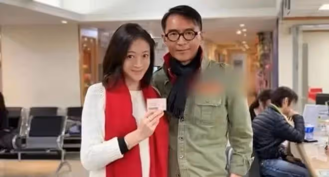 55歲戲骨被醉酒妻子拍視頻怒斥，稱其騙吃騙住，還互斥對方愛酗酒