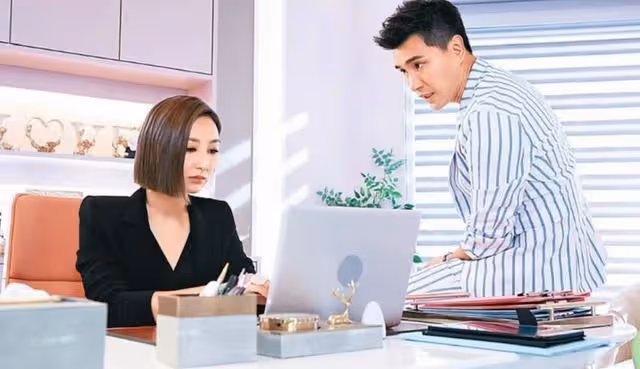 期待!TVB上位小花現身宣傳新劇,曝仍未考慮清楚與公司續約問題