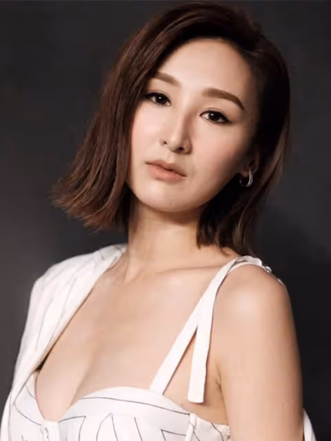 期待!TVB上位小花現身宣傳新劇,曝仍未考慮清楚與公司續約問題
