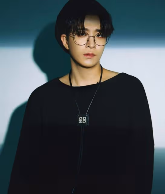 韓媒爆GOT7崔榮宰與年上女歌手熱戀一年，公司否認：只是合作夥伴