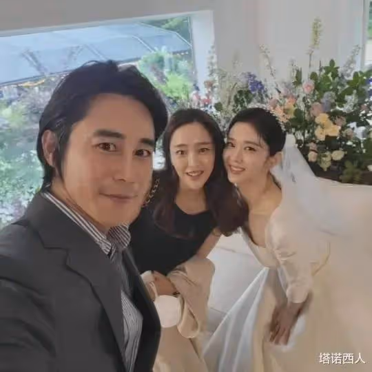 韓網熱議！42歲張娜拉的新娘美...穿著婚紗現場跳起來了女團舞
