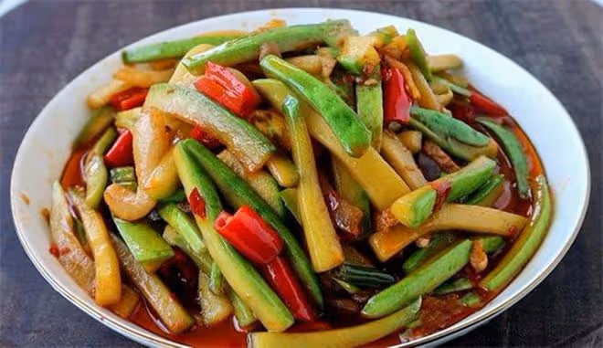 家常小炒西葫蘆的做法，清脆入味不出水，好吃又下飯，全家都喜歡