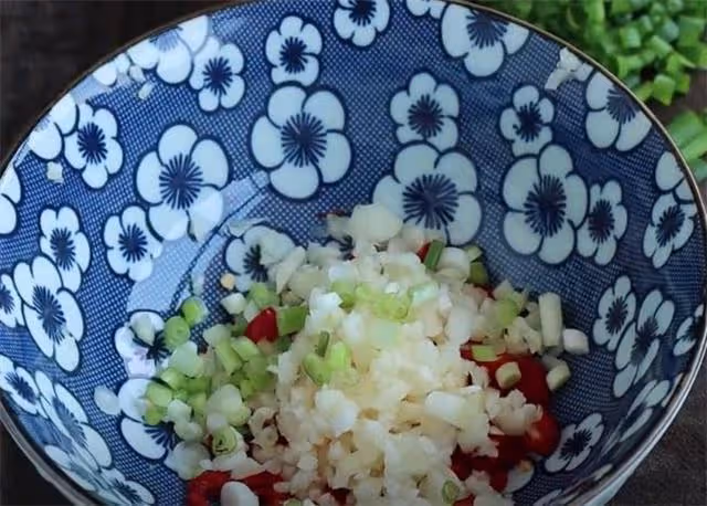 家常杏鮑菇超好吃的做法，脆嫩爽口入味，營養又好吃，做法超簡單