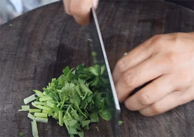 家常杏鮑菇超好吃的做法，脆嫩爽口入味，營養又好吃，做法超簡單