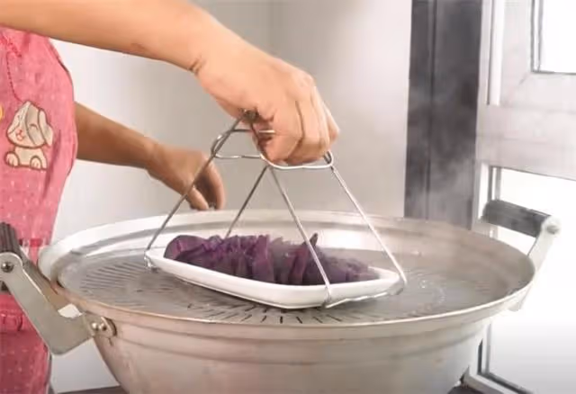 天熱了，這餅我隔幾天就做一次，包一包，烙一烙，做出來香甜可口