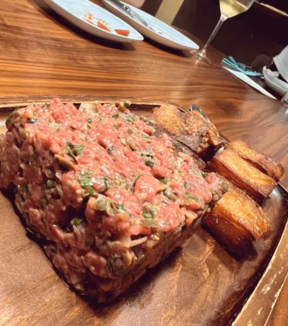 佘詩曼曬家宴美食，色香味美好有風味，能猜出最後一道菜的人不多