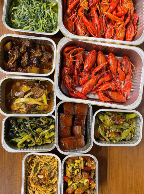 吳宣儀打卡曬美食火了，天天不重樣，網友：隔著螢幕都覺得餓了