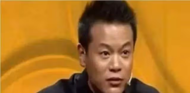 小夥抬「金疙瘩」鑒寶，自己估價二十萬，專家：不止，再加幾個零