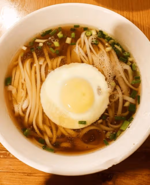 吳謹言曬長沙美食火了，引來上萬人點贊，網友：看餓了，求蹭飯