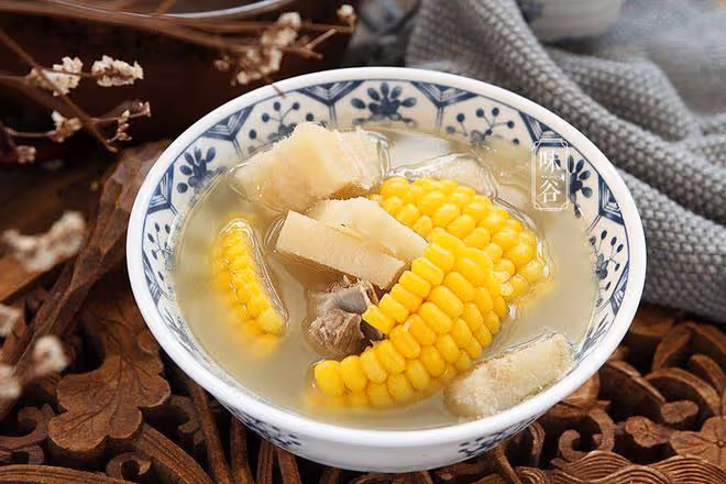 夏至後，高溫多雨，記得常喝這6道湯，祛濕解暑，安穩度夏身體好