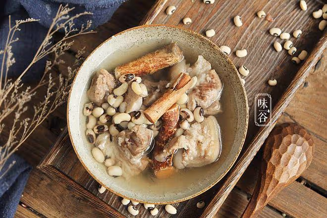 夏至後，高溫多雨，記得常喝這6道湯，祛濕解暑，安穩度夏身體好