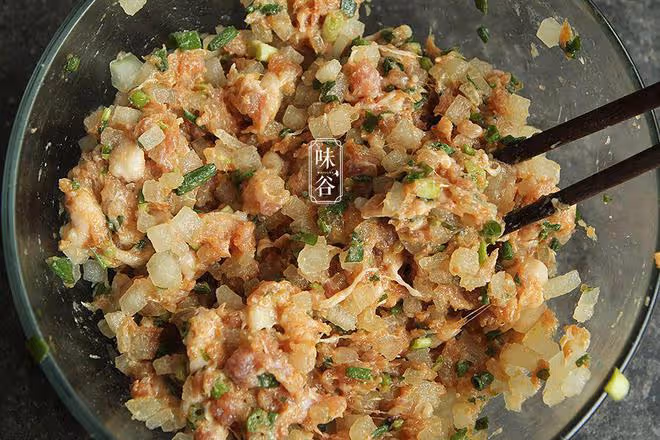 夏季濕熱重，記得吃這4種食物，清熱祛濕，讓你清爽過夏天