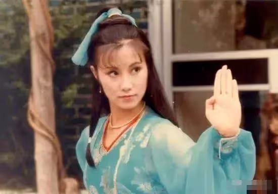 汪明荃兩度患癌，羅家英求婚20次：娛樂圈，再也沒有這樣的愛情了