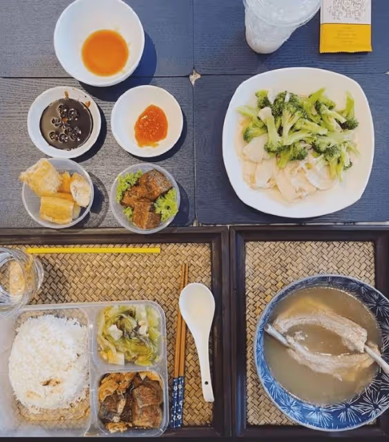 林俊傑曬隔離餐火了，精緻又豐盛，網友：太有食慾，看餓了
