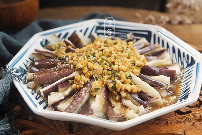 人到中老年，建議多吃4種「長壽菜」，補充營養，身體有勁精神好