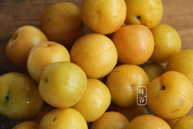 6月這水果大量上市，腌一下風味更佳，酸甜爽脆又開胃，流口水了