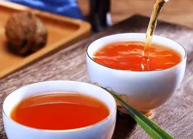建議中年人：夏季少喝飲料和冰水，多喝3種好茶，清涼消暑又解饞