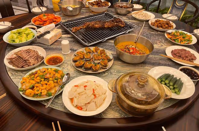 朋友圈曬的8家端午團圓飯，不同地區的各有千秋，你最喜歡哪一桌