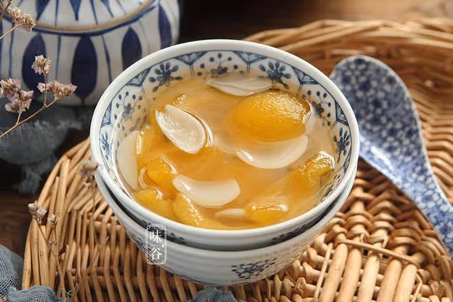 夏季易上火，要多喝這6道糖水，清甜滋潤又消暑，舒適度過炎夏