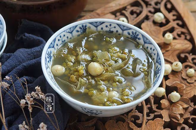夏季易上火，要多喝這6道糖水，清甜滋潤又消暑，舒適度過炎夏