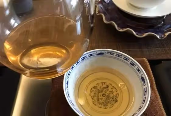 45歲山東哥們兒天天喝茶，堅持十年最終徹悟2個喝茶「真相」