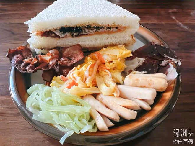 白百何為孩子做早餐，營養豐盛，一周不重樣，網友：孩子有口福了